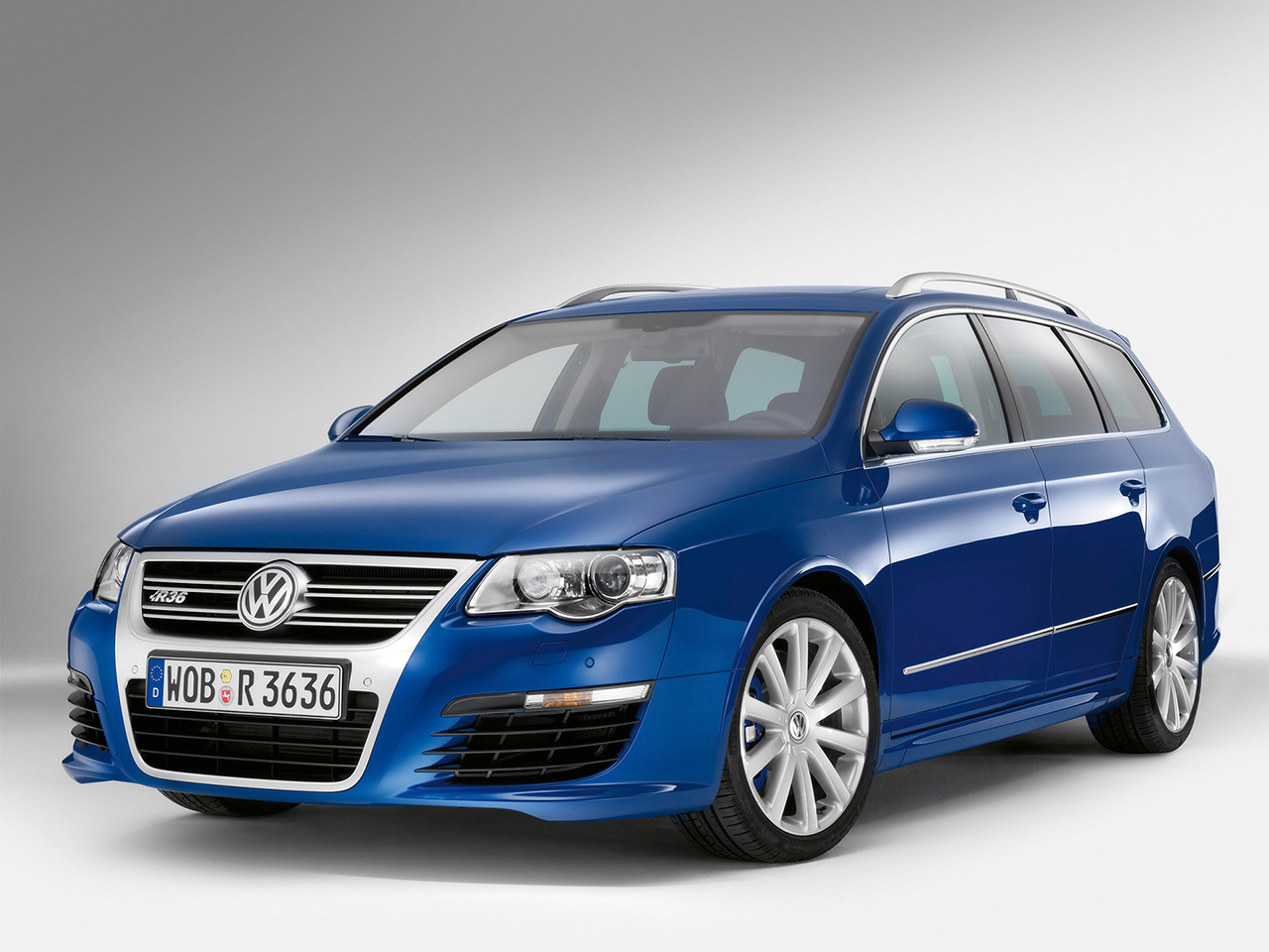 2007-volkswagen-passat-r36-r36-variant-front-and-side-1280x960