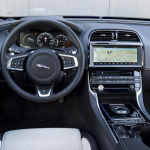 jaguar-xe-4
