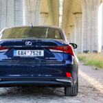 lexus-is-300h-exterior-20