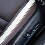 lexus-is-300h-interior-15