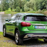 mercedes-benz-gla-2017-exterior-12