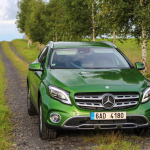 mercedes-benz-gla-2017-exterior-9