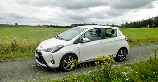 yaris2
