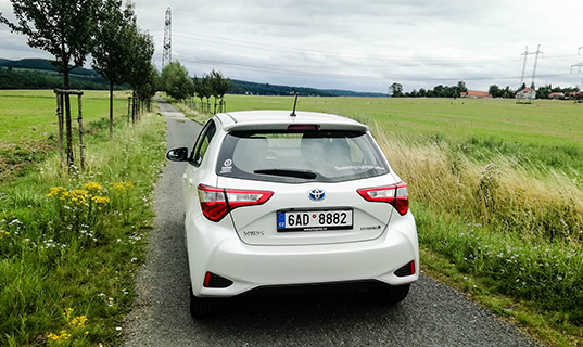 yaris4