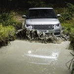 rr_18my_phev_lwb_allterrain_101017_01
