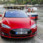 tesla-model-s-p85d-exterior-20