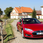 tesla-model-s-p85d-exterior-8