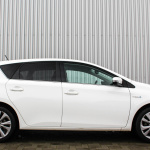 toyota-auris-hybrid-exterior-9