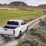 2018-mercedes-benz-tridy-x-pick-up-14