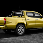 2018-mercedes-benz-tridy-x-pick-up-2