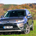 mitsubishi-outlander-my17-exterior-8