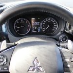 mitsubishi-outlander-my17-interior-1