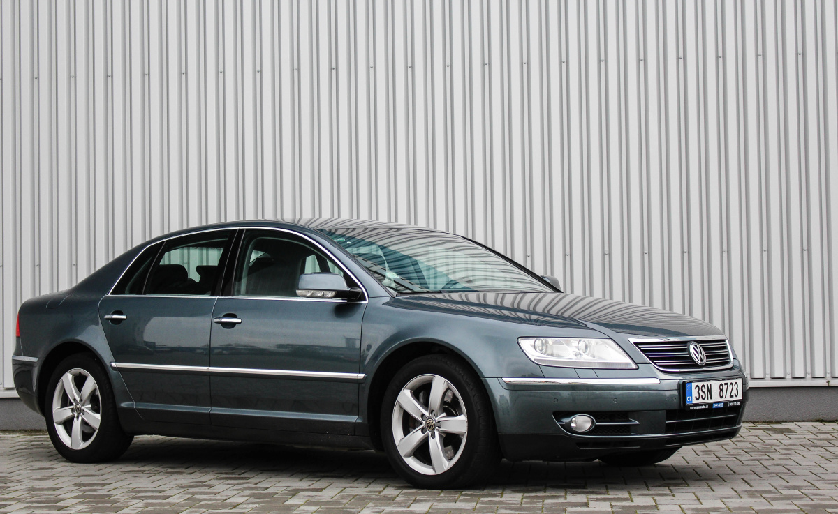 volkswagen-phaeton-exterior-3