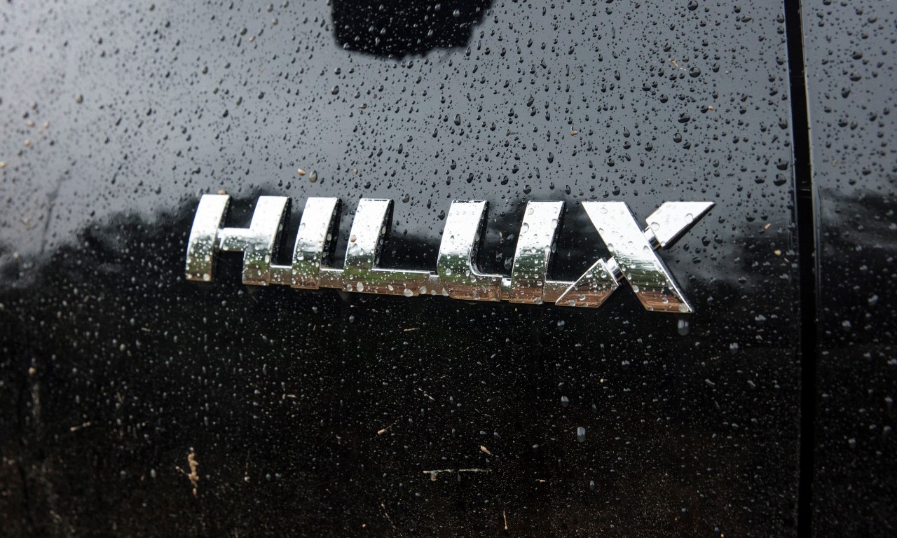 toyota_hilux_071217_raw_150
