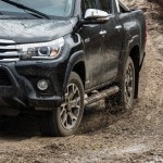 toyota_hilux_071217_raw_211
