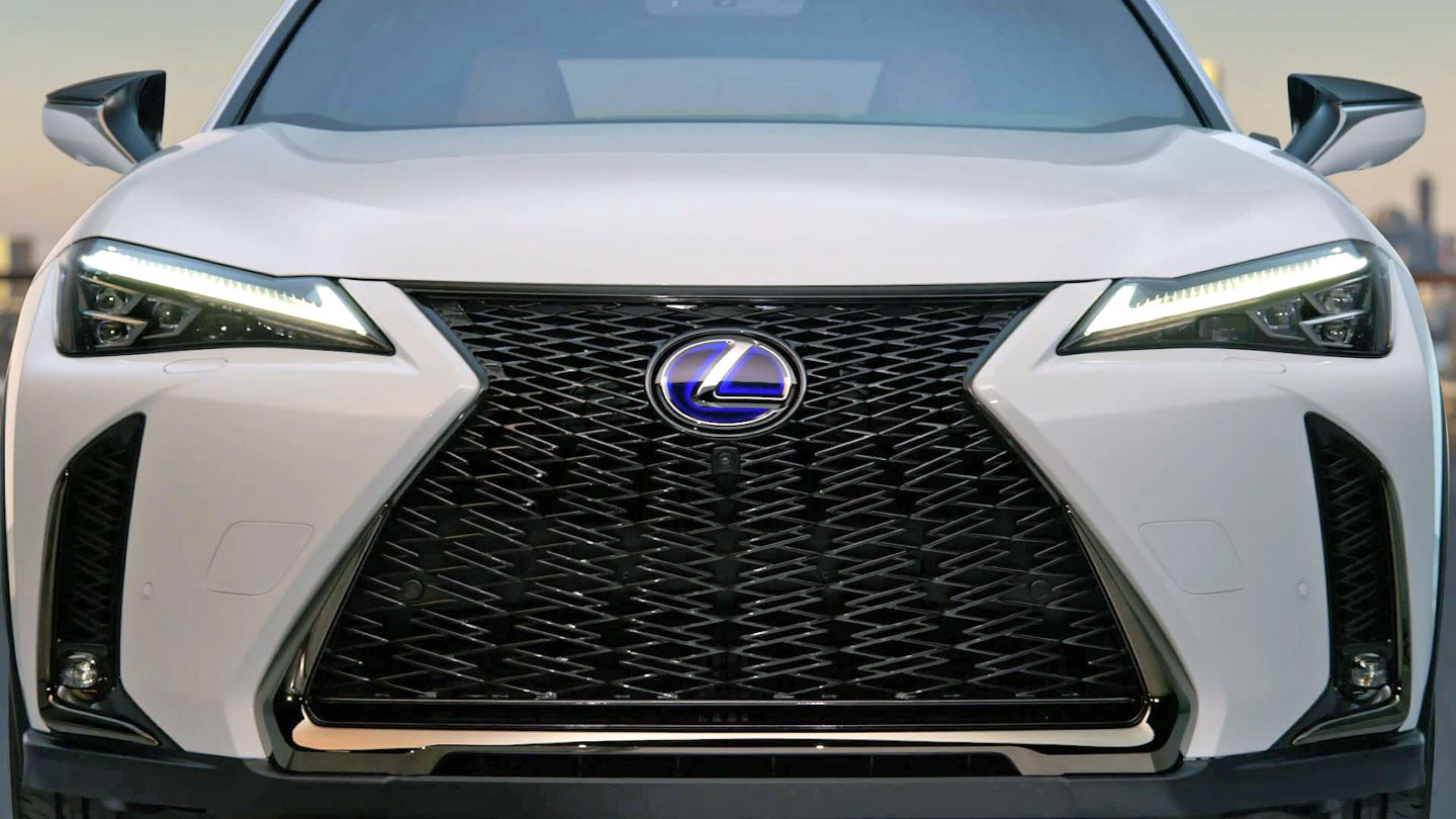 lexus_ux_80_5a9508f6a50e6