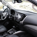 mitsubishi-l200-interior-11