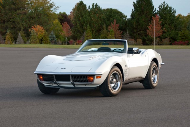 chevrolet-corvette-stingray-c3-100_cp98c