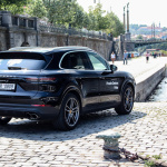 porsche-cayenne-2018-exterior-2