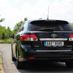 toyota-avensis-exterior-10