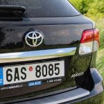 toyota-avensis-exterior-13
