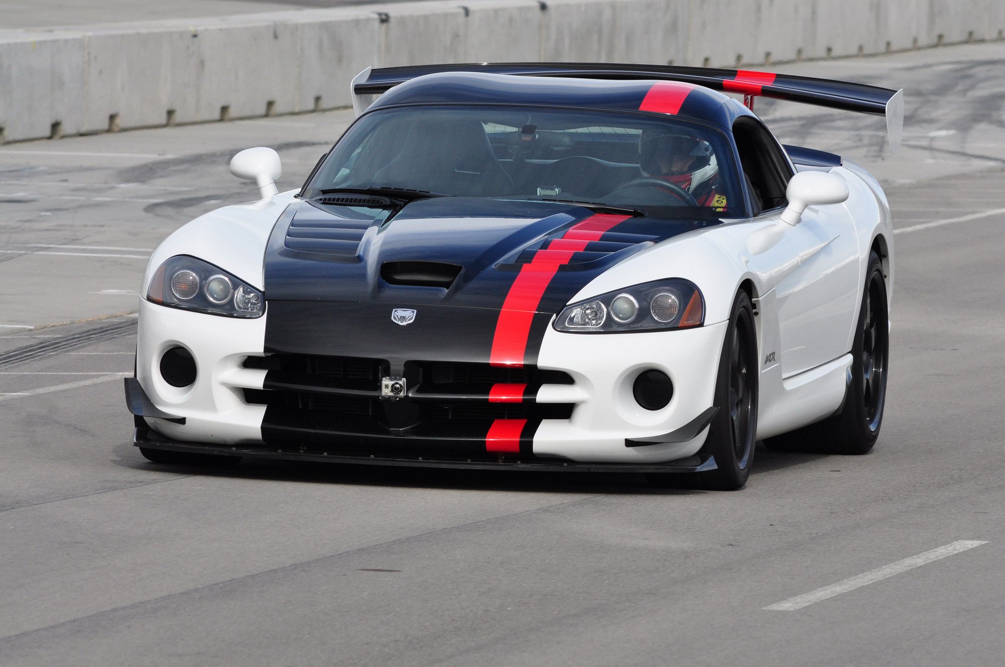 2008-dodge-viper-srt10-ac-1