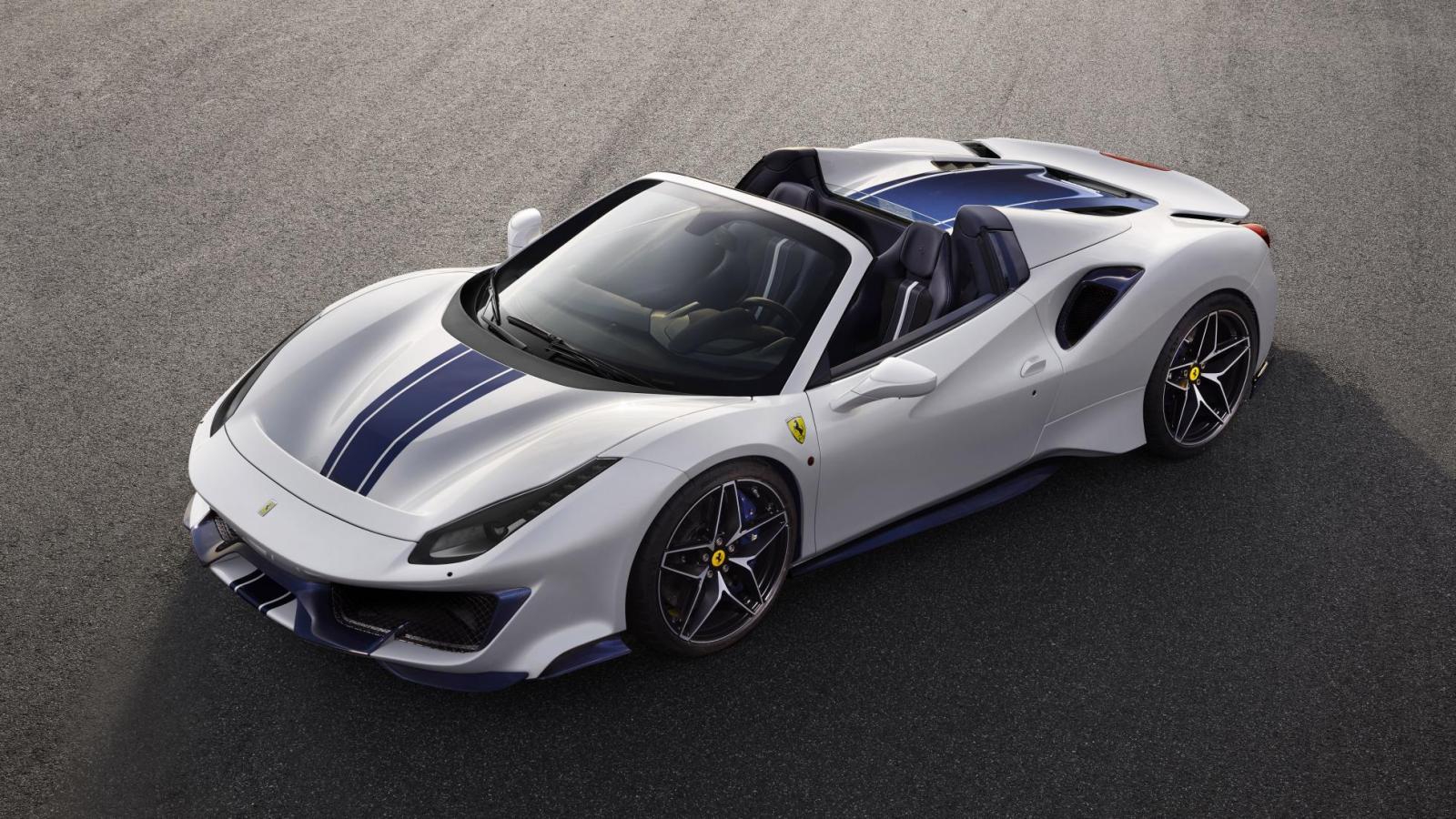 1_ferrari_pista_spider_front_3-4