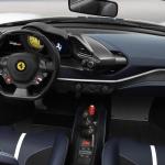 8_ferrari_pista_spider_interior_2