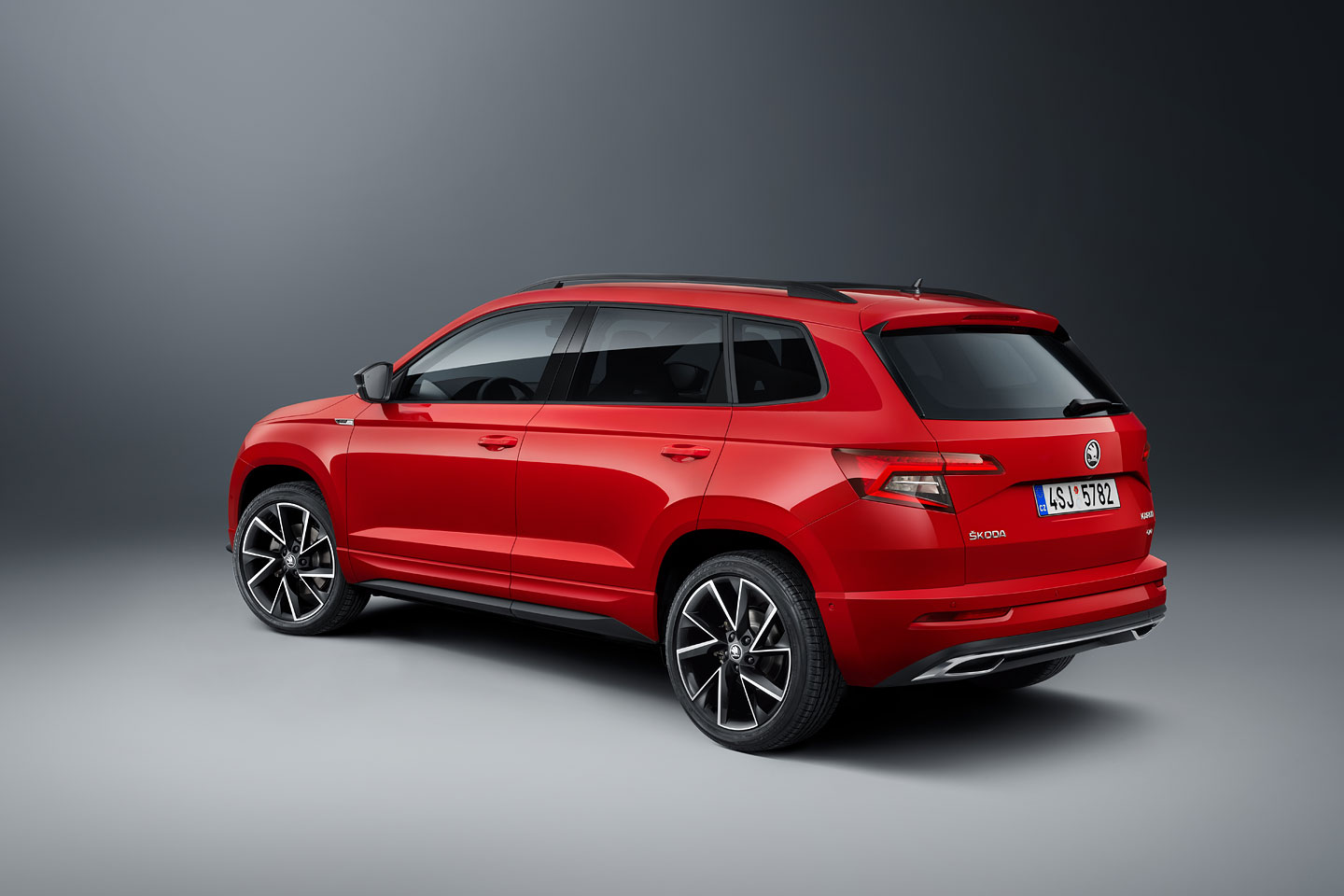 skoda_karoq_sportline_40_5b62a46a1abd4