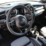 mini-cooper-lci-interior-10
