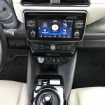 nissan-leaf-2018-interior-2