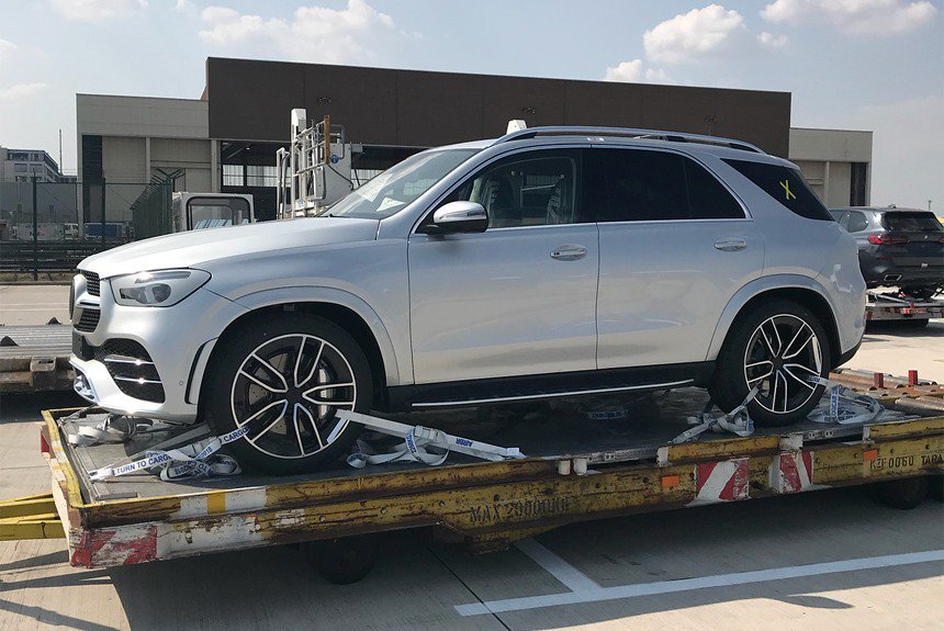adf2e4a8-mercedes-benz-gle-uncovered-1