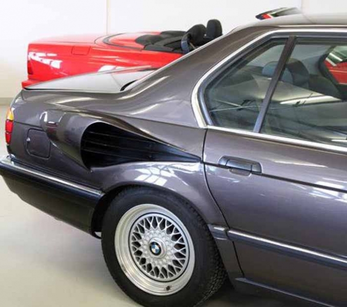 bmw_767i_e32_v16_goldfish_dalsi_05_800_600