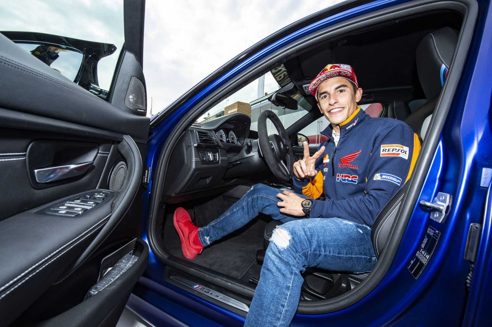 9a6ec148-marc-marquez-bmw-m-award-06