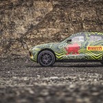 aston-martin-dbx-teaser7