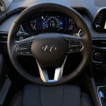 hyundai-santafe-2018-interior-5