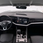 vw-touareg-2018-interior-1