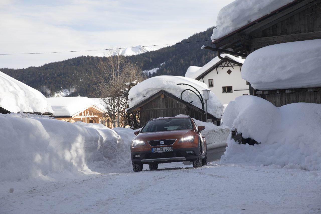 drive-on-snow-like-a-pro_02_small