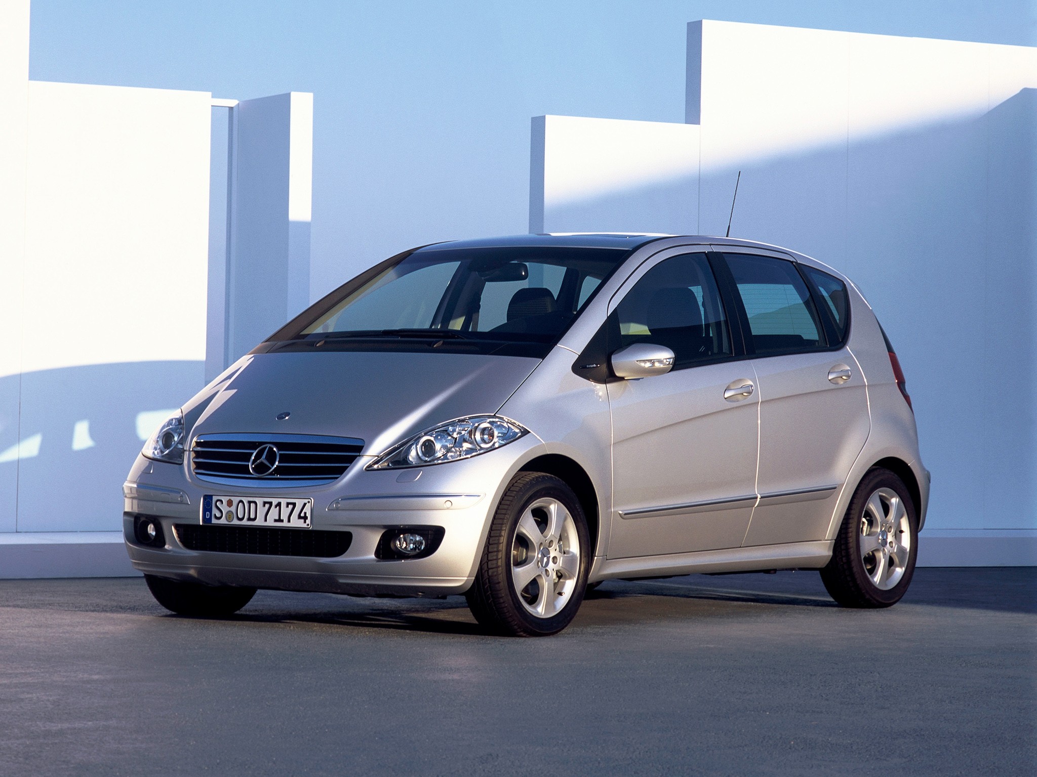 mercedes-benz-a-klasse-w169-309_14