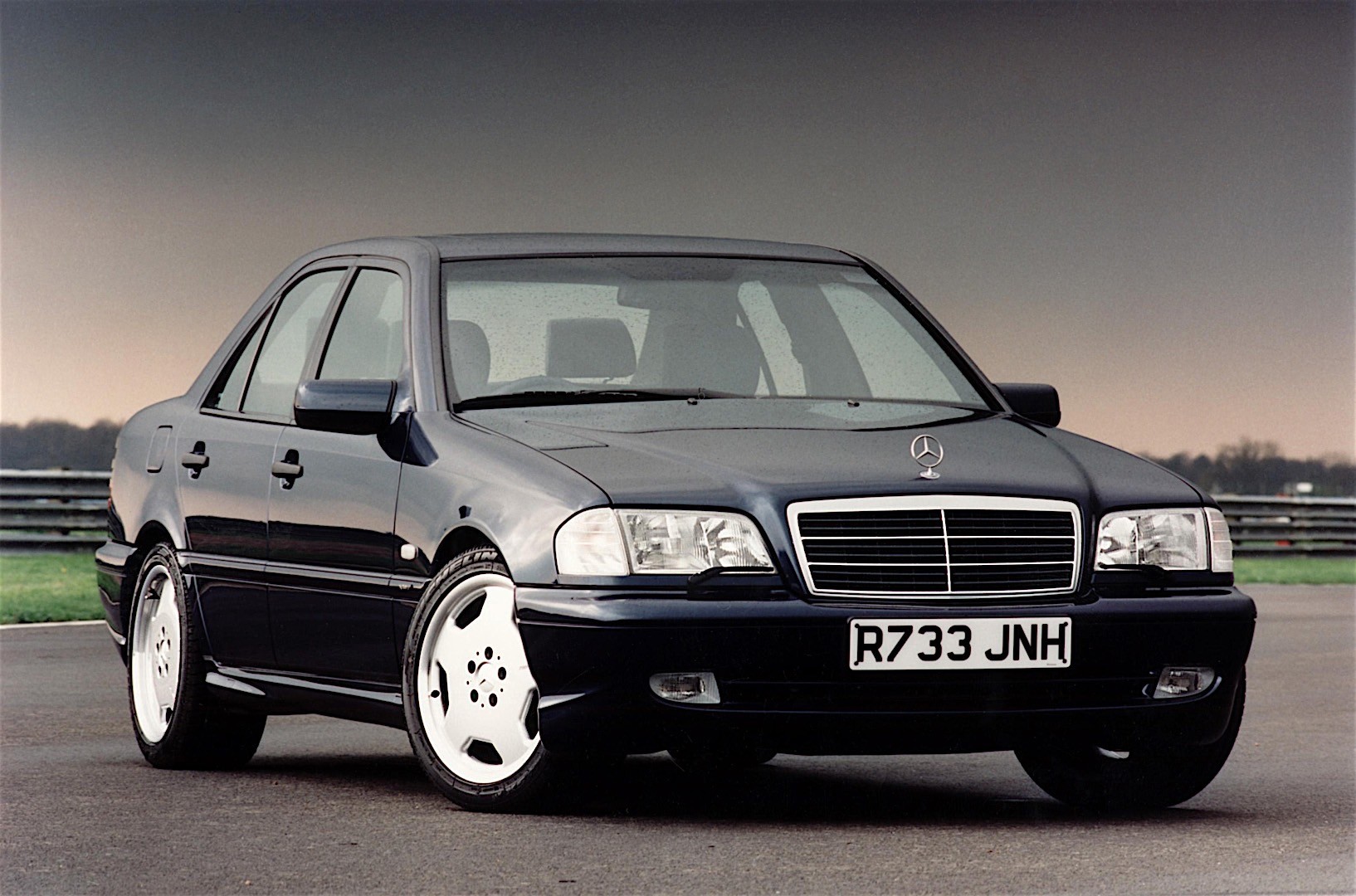 mercedes-benz-c-43-amg-w202-1697_17