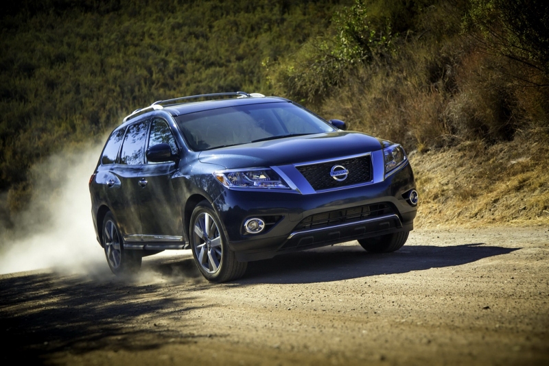 nissan_pathfinder_2013_oficialni_06_800_600