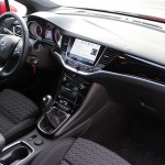 opel-astra-interior-7