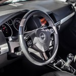 opel-astra-h-interior-2