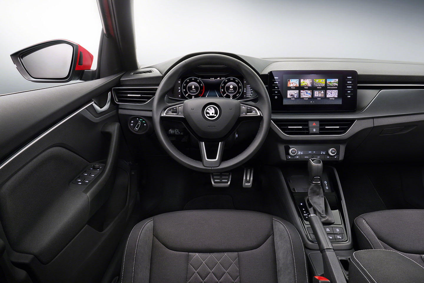skoda_kamiq_1_01_5c7460f8b5b01