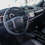 toyota-hilux-50-interior-1