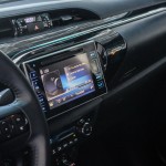 toyota-hilux-50-interior-4