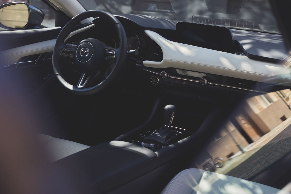 all-new-mazda3_2019_interior-9