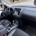 toyota-land-cruiser-interior-6