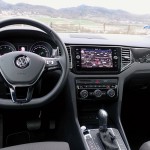 volkswagen-golf-sportsvan-interior-7