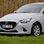 mazda-2-16
